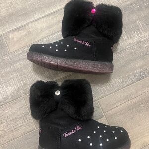 Kids Boots Black with Sparkling Details and light up soles faux fur zipper sides